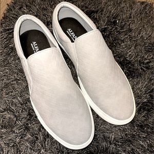 Men's Alfani Memory Foam slip on sneakers size 9
